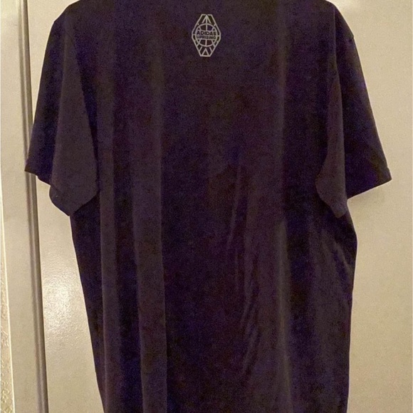 Black adidas tshirt size XL - Picture 5 of 5